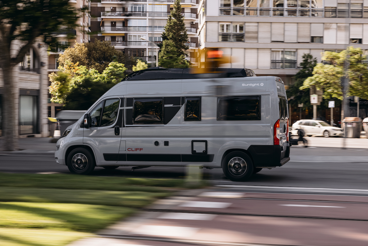 SUNLIGHT_CLIFF_600RT_2022_ (89)